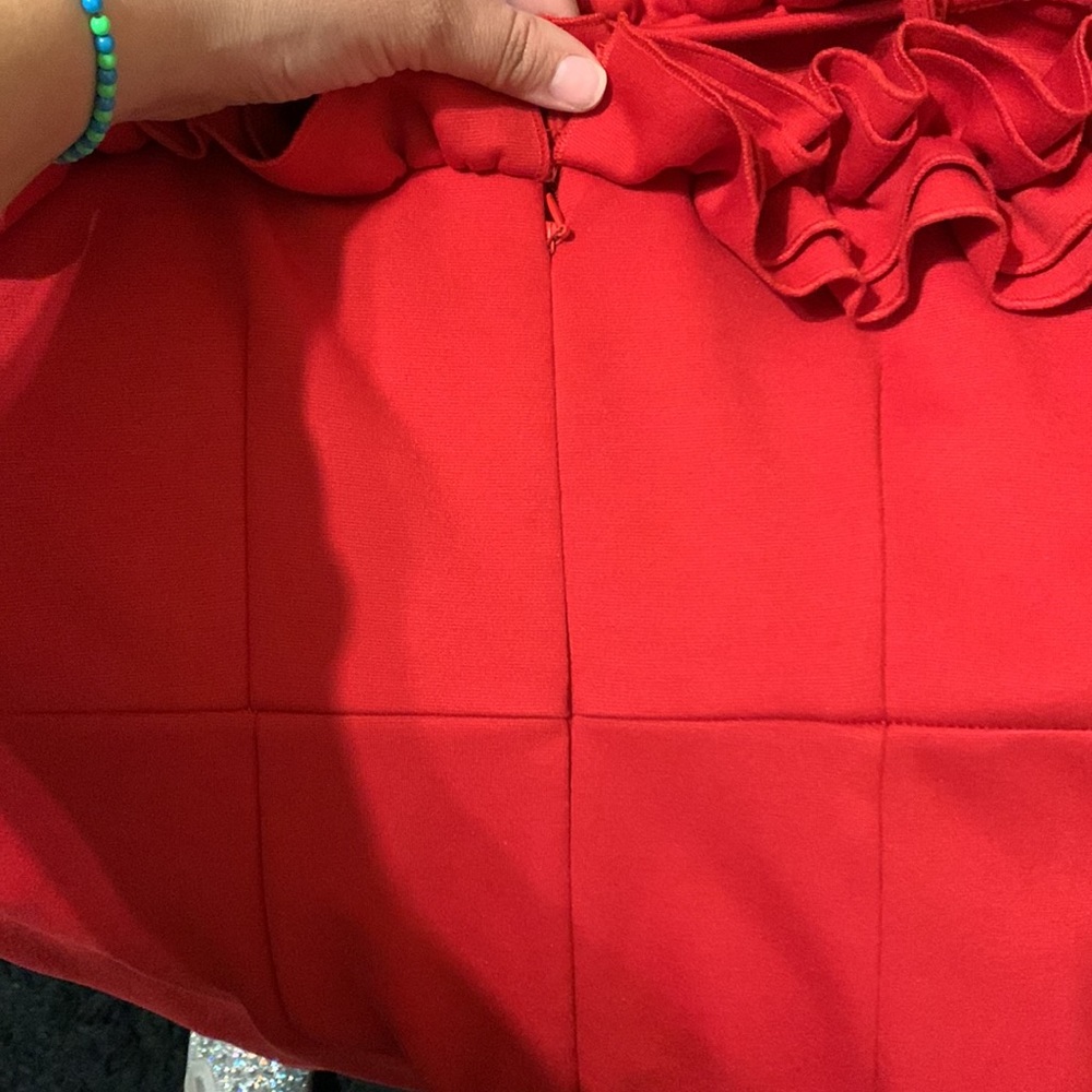 Dress - Picture 3 of 3